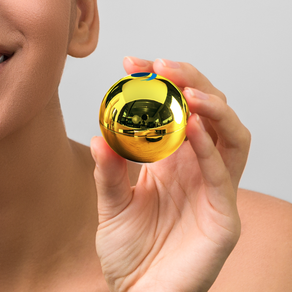 LipBalm_Glossy_lip_balm_PDP_Copy_3.png
