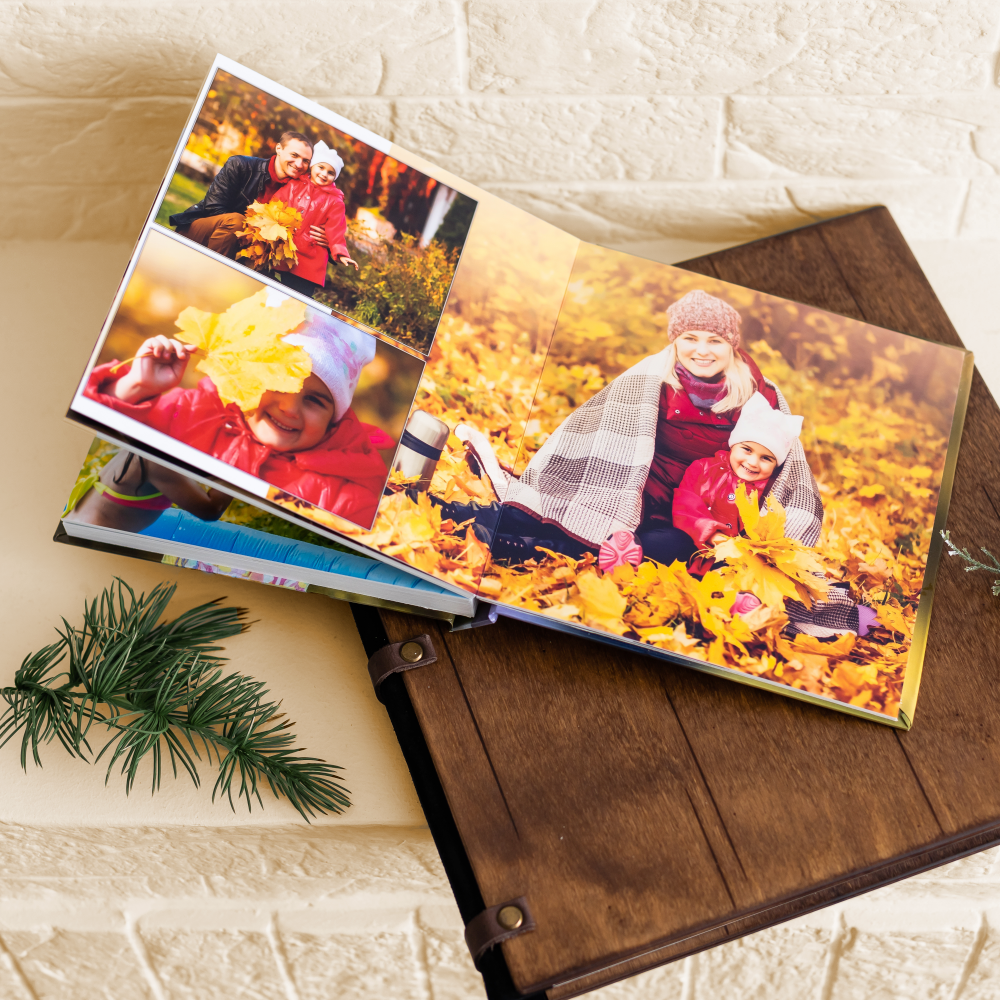 Photobook_square_14x14_PDP3.png