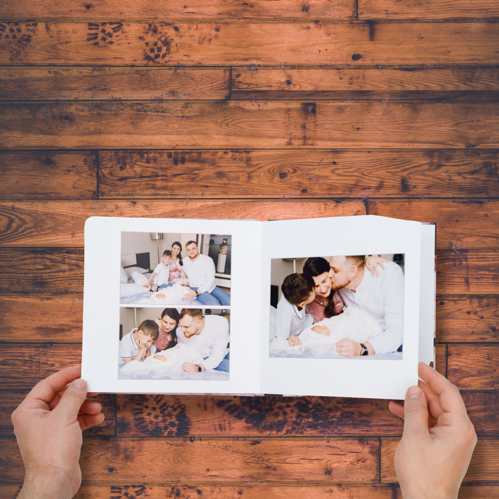 Photobook_square_14x14_PDP4.png