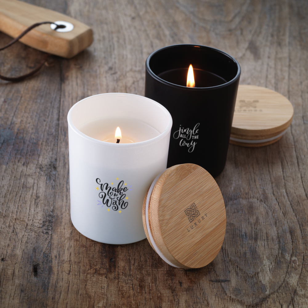 Scented_Candle_vanilla_pdp-1.png