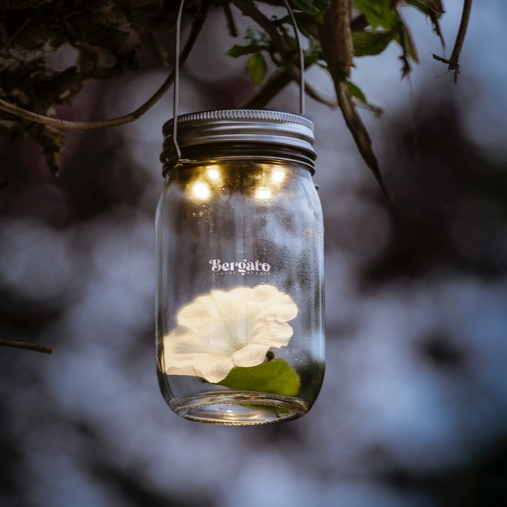 SunJar_Solar_Garden_Light_pdp-1.png
